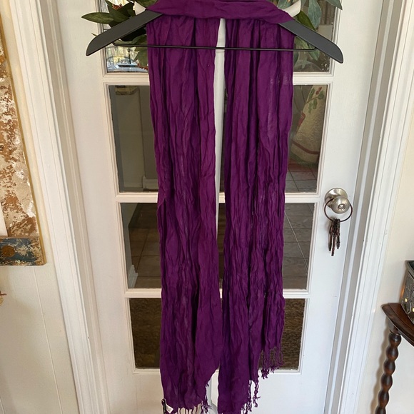 Apt. 9 Lightweight Purple Scarf with Fringe OS - Picture 2 of 4